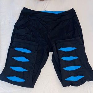 KYODAN Black Leggings with blue detailing on back